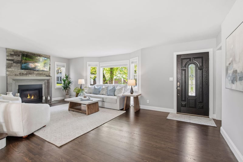 4850 W 64th St, Edina, MN 55435