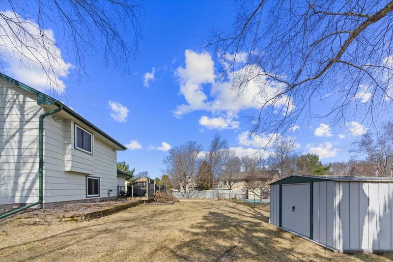 12125 Aztec St NW, Coon Rapids, MN 55433