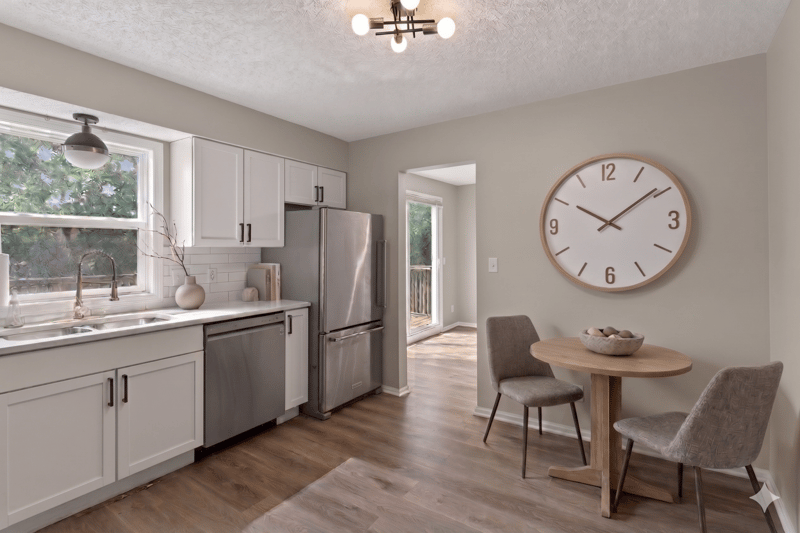 13004 Grand Ave, Burnsville, MN 55337