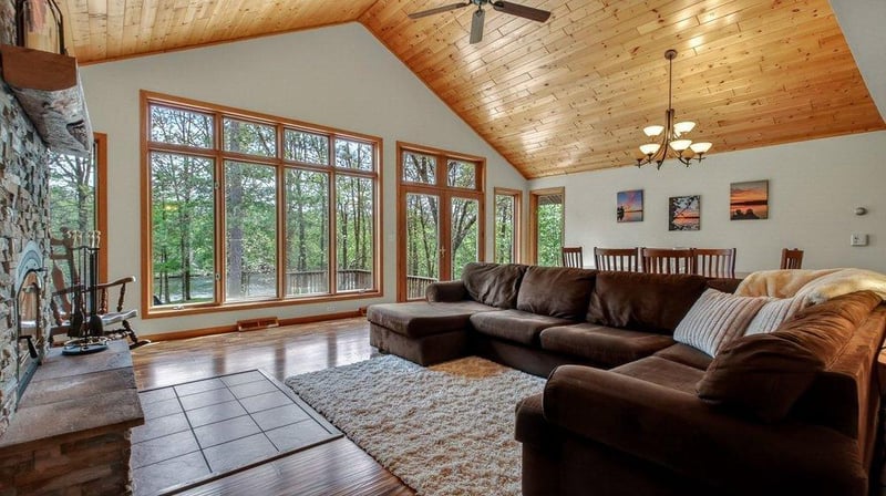 1119 E Chippewa Ave, Bruce, WI 54819