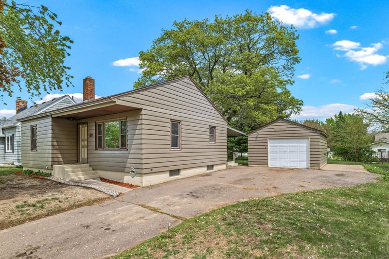 3161 Venus Ave, Eau Claire, WI 54703
