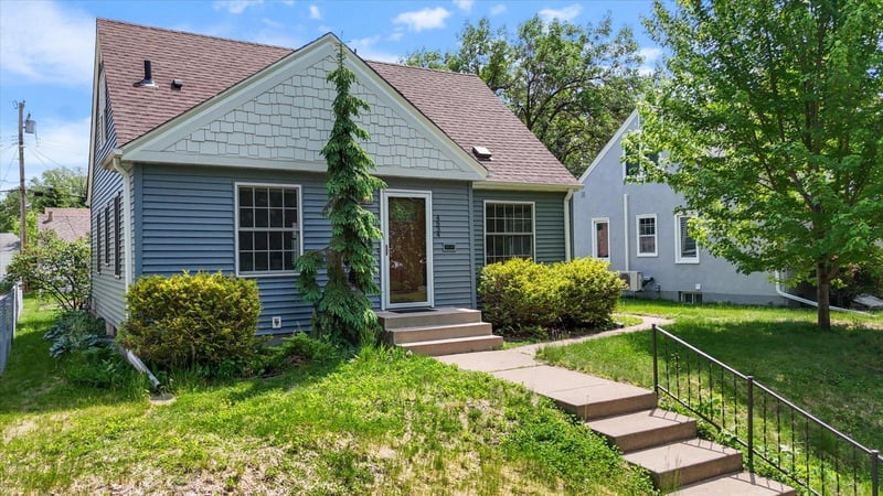 4534 Washburn Ave N, Minneapolis, MN 55412