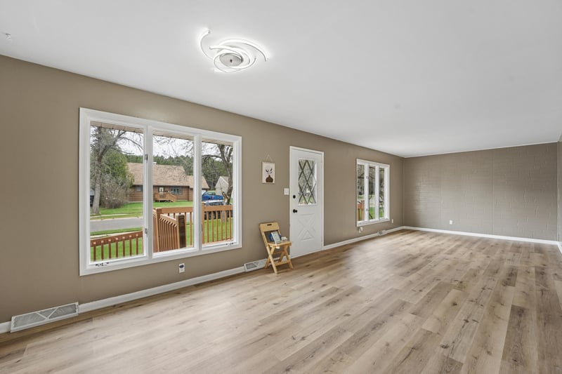 320 Andover Rd, Hoyt Lakes, MN 55750