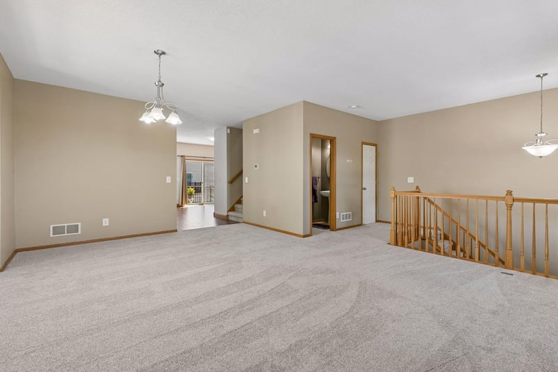 7944 Stratford Cir N, Shakopee, MN 55379