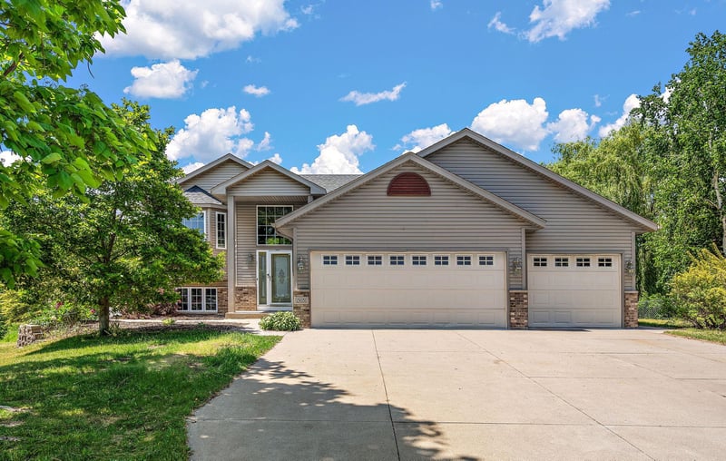 15031 84th St NE, Otsego, MN 55330