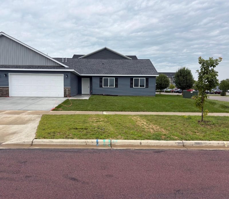 2025 Clark St, Saint Peter, MN 56082