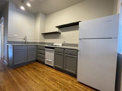2720 Dupont Ave S, Minneapolis, MN 55408