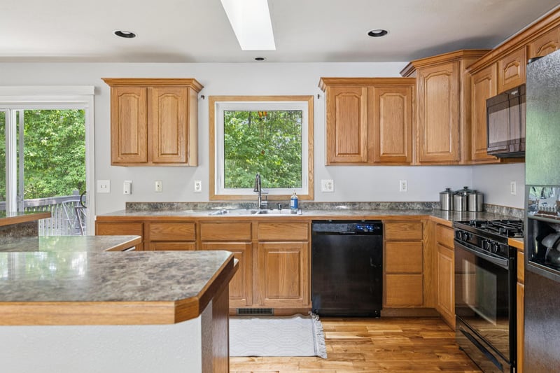 7178 Burr Ln, Brainerd, MN 56401