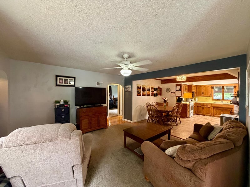 317 W Lincoln St, Luverne, MN 56156