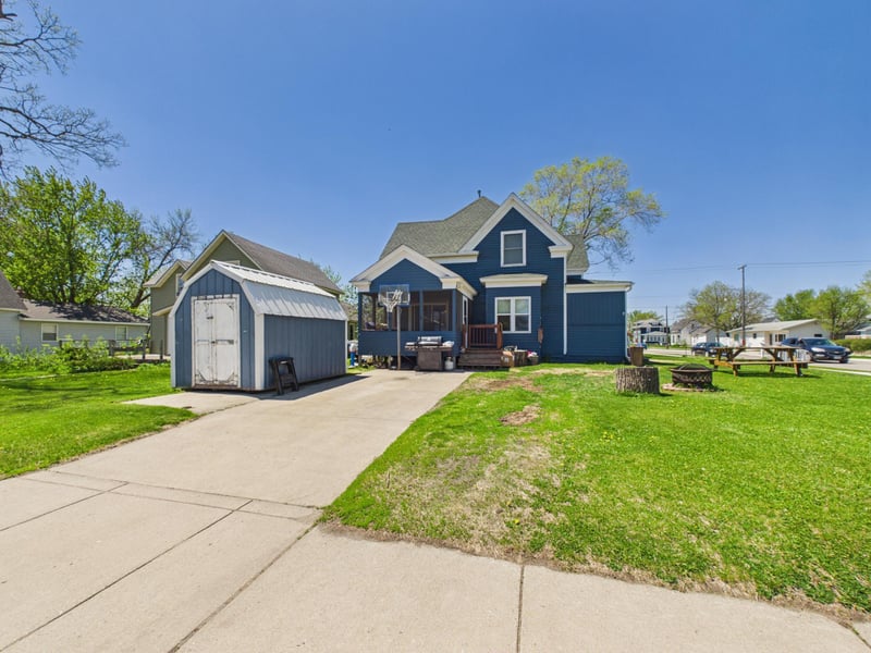 205 6th St S, Sauk Centre, MN 56378