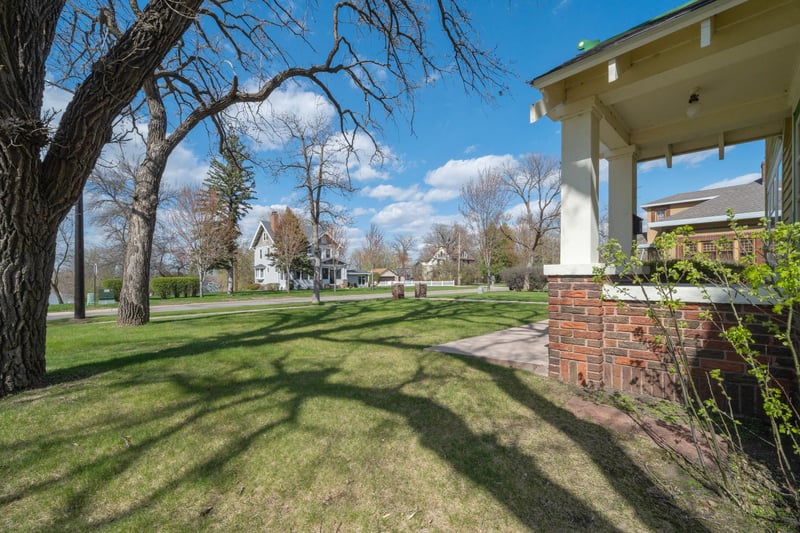 424 6th Ave W, Alexandria, MN 56308