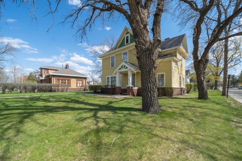 424 6th Ave W, Alexandria, MN 56308
