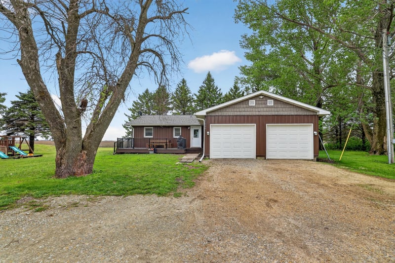 57042 - 57046 160th Ave, West Concord, MN 55985