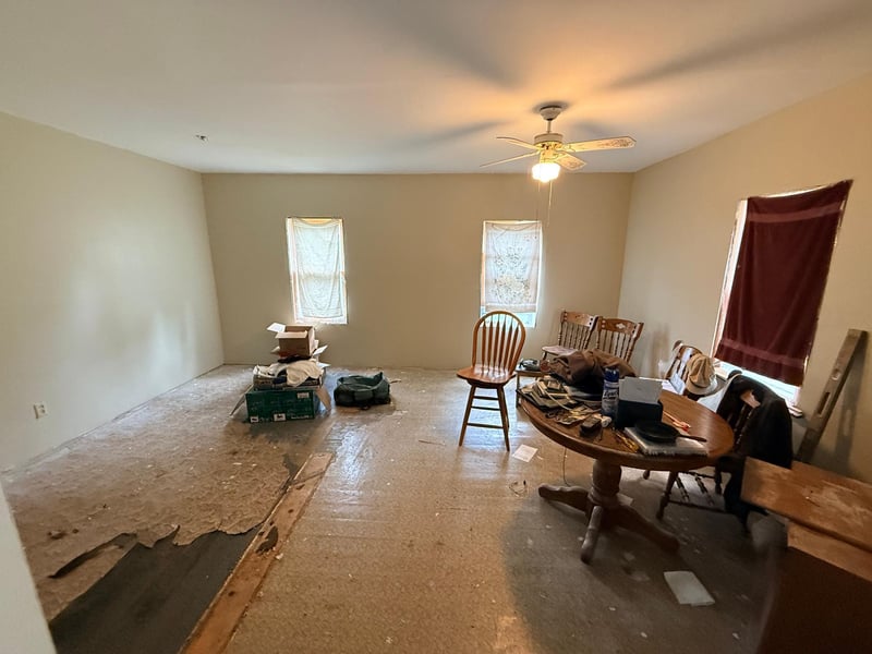 520 6th St, Walnut Grove, MN 56180