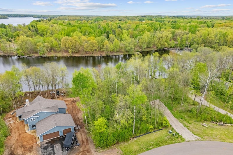20873 Chengwatana Ct, Pine City, MN 55063