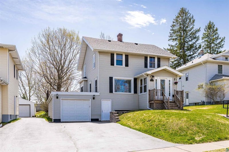 244 W Faribault St, Duluth, MN 55803