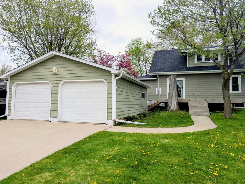 312 Kilburn St NW, Bertha, MN 56437