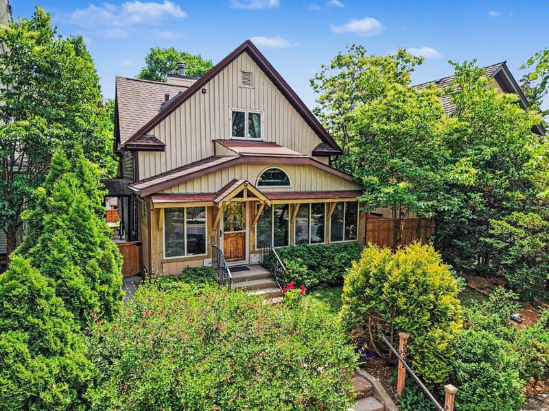 3549 Humboldt Ave S, Minneapolis, MN 55408