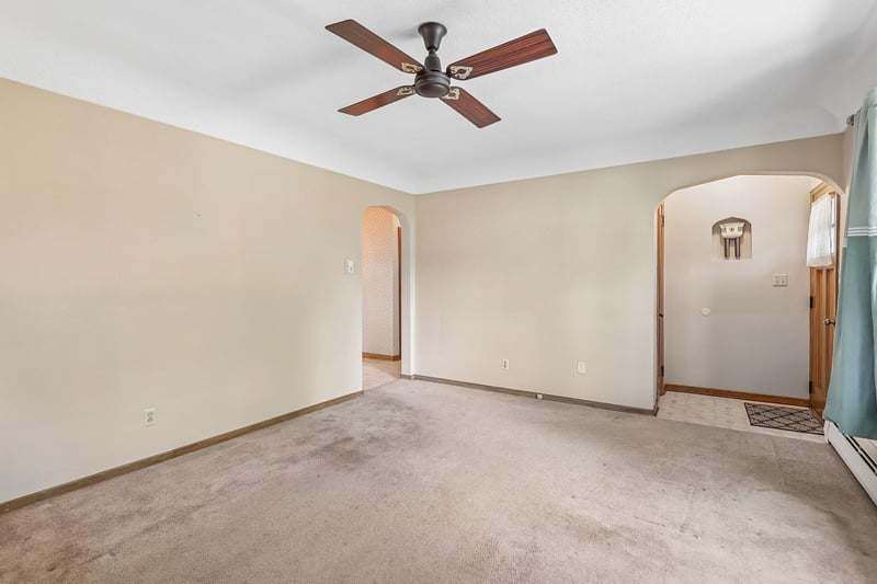 30690 N Lakes Trl, Lindstrom, MN 55045