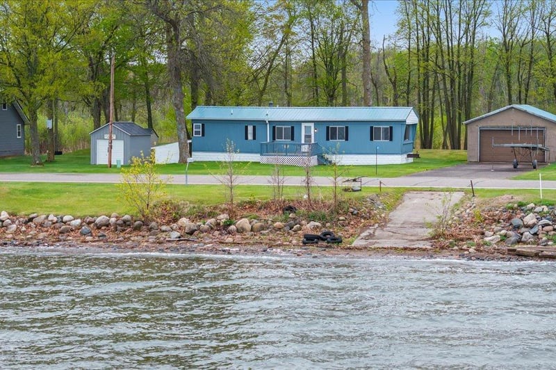 15427 Twilight Rd, Onamia, MN 56359