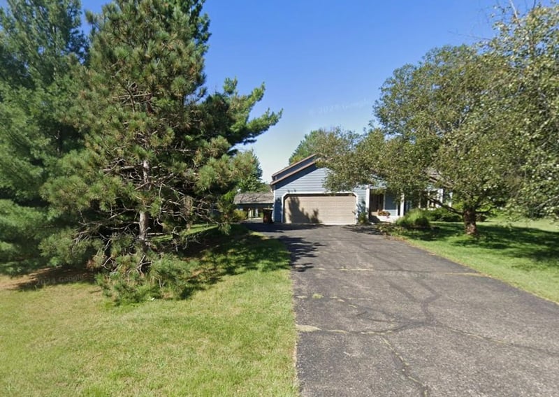 16560 1st St S, Lakeland, MN 55043