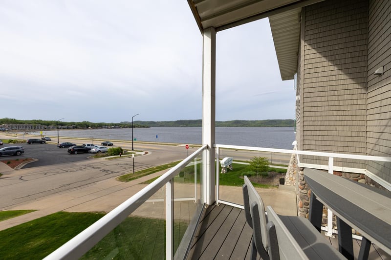 1215 N Lakeshore Dr #210, Lake City, MN 55041