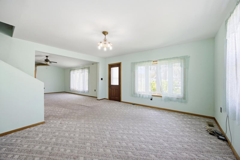 201 E Oak Ave, Frazee, MN 56544
