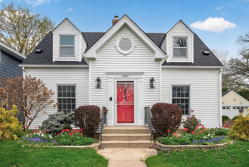 4820 Dowling St, Minneapolis, MN 55406