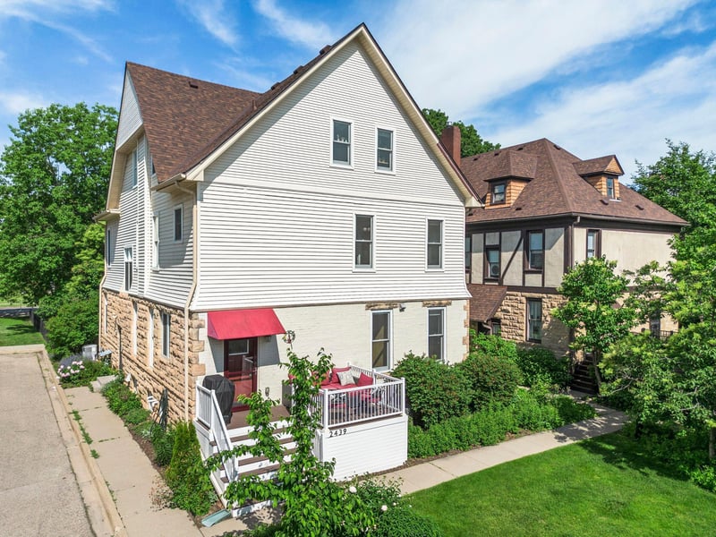 2439 Park Ave #F, Minneapolis, MN 55404
