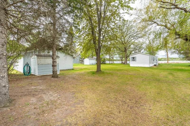 27513 340th Ave, Underwood, MN 56586