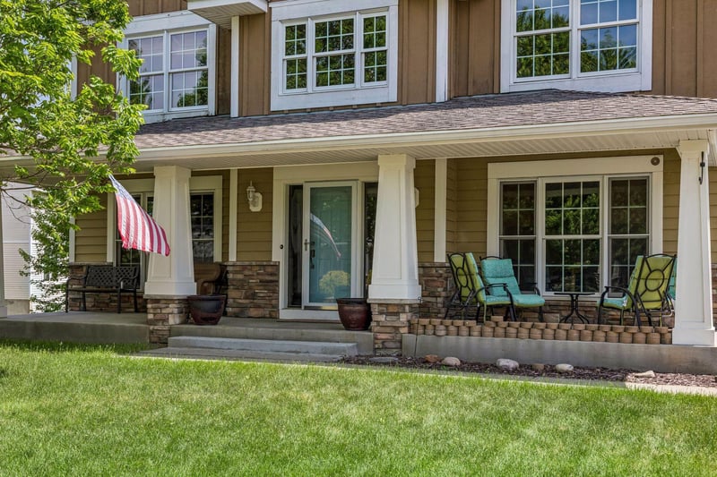 3742 Crosscliffe Pa, Rosemount, MN 55068