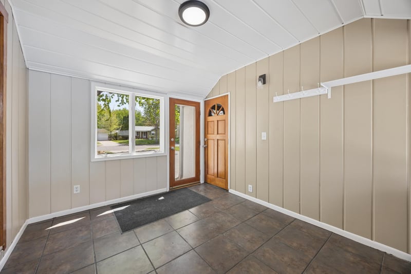 4515 Welcome Ave N, Crystal, MN 55422