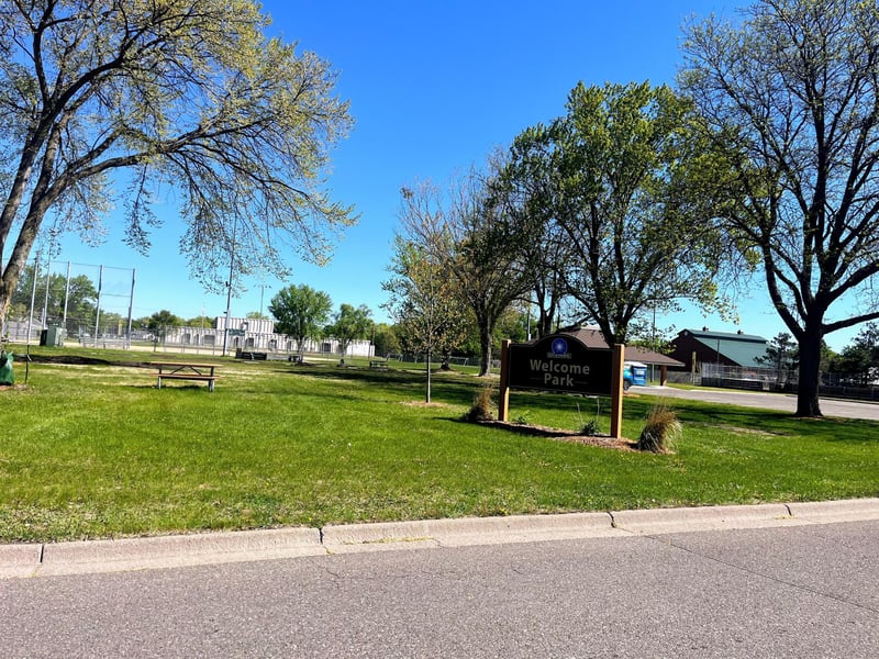 4515 Welcome Ave N, Crystal, MN 55422