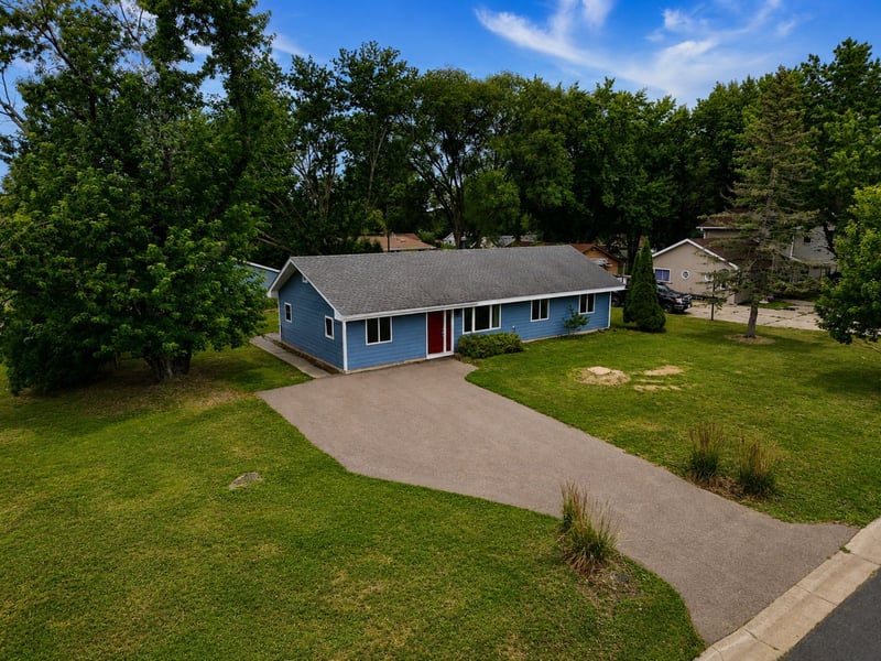 10200 Redwood St NW, Coon Rapids, MN 55433