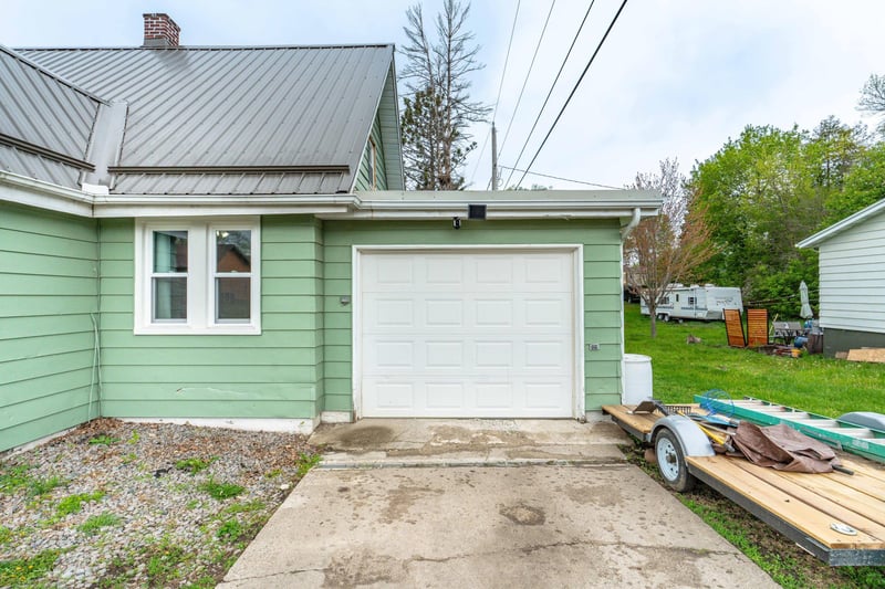 1119 N Lake St, Fergus Falls, MN 56537