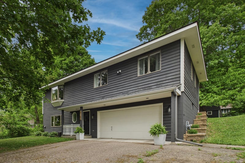 6186 Ridgewood Rd, Mound, MN 55364