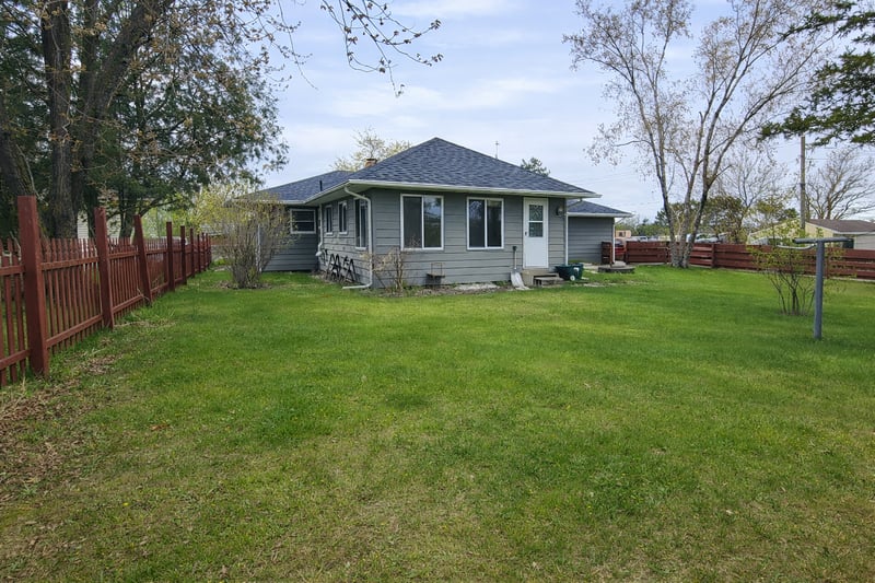 2820 Bixby Ave NE, Bemidji, MN 56601