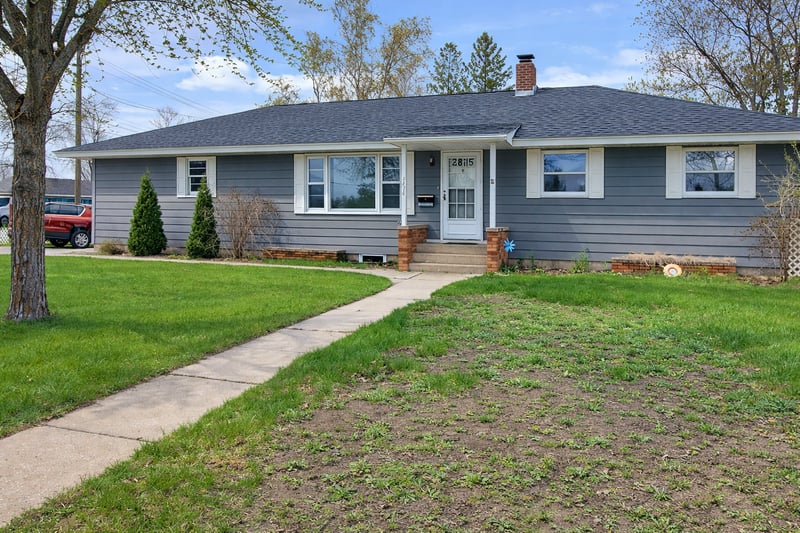 2820 Bixby Ave NE, Bemidji, MN 56601