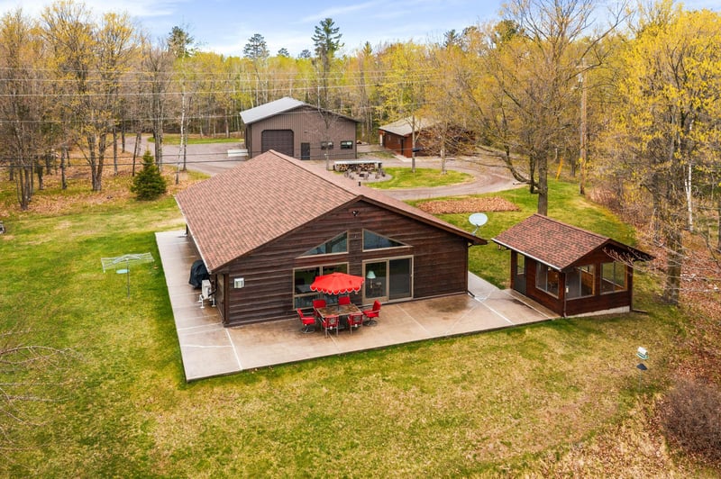 6848 Bear Island Rd, Duluth, MN 55803