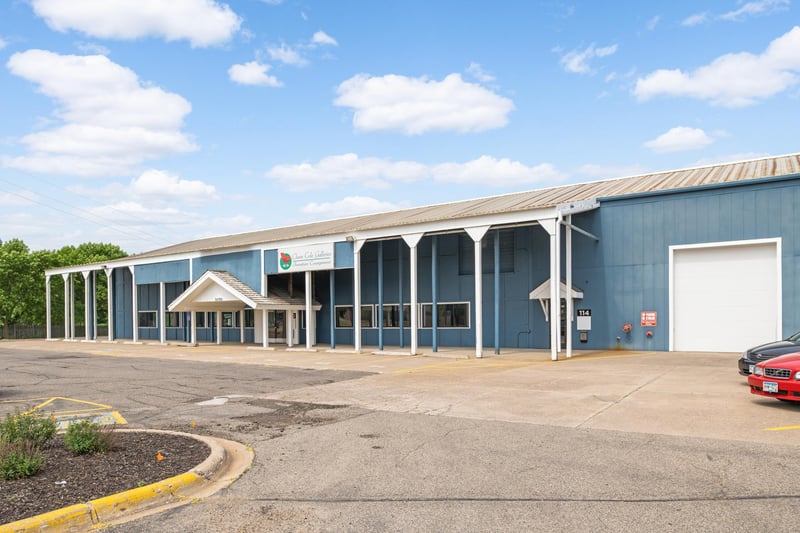 3050 Coon Rapids Blvd NW, Coon Rapids, MN 55433