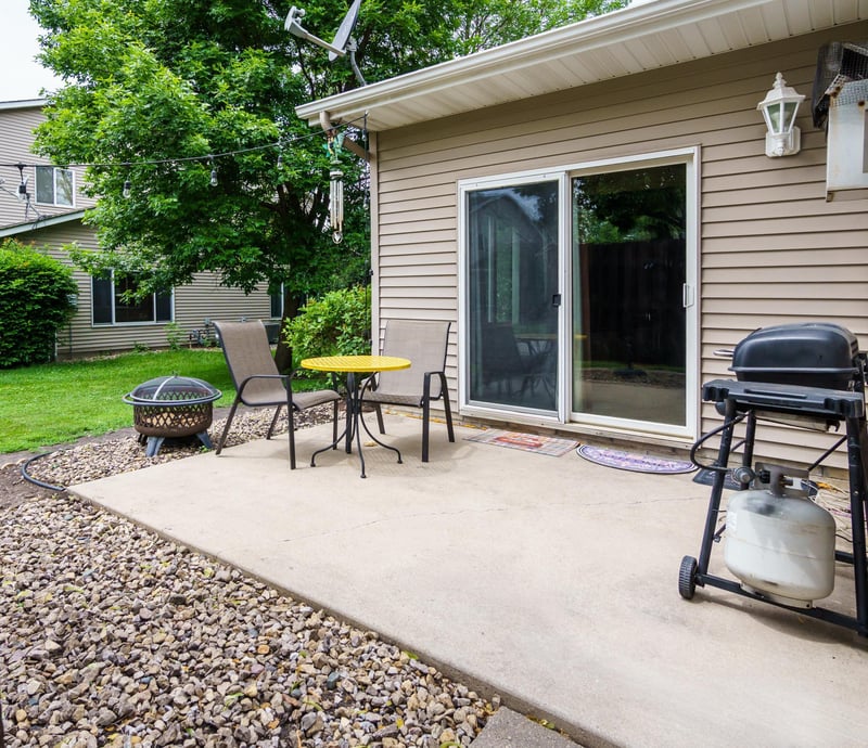 503 Welco Ln W, Montgomery, MN 56069