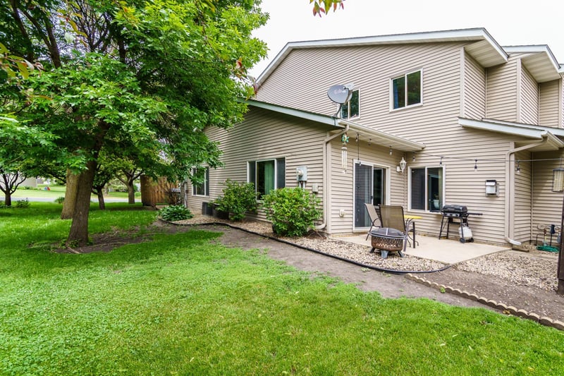 503 Welco Ln W, Montgomery, MN 56069