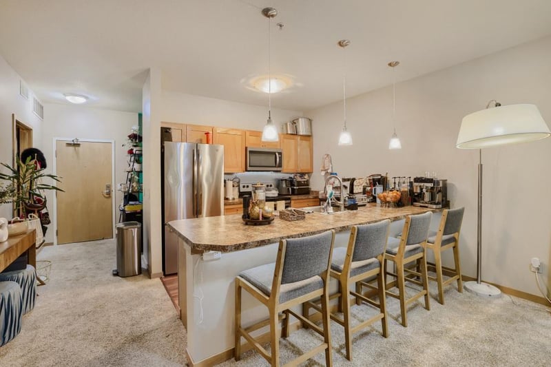 2850 Cedar Ave S #202, Minneapolis, MN 55407