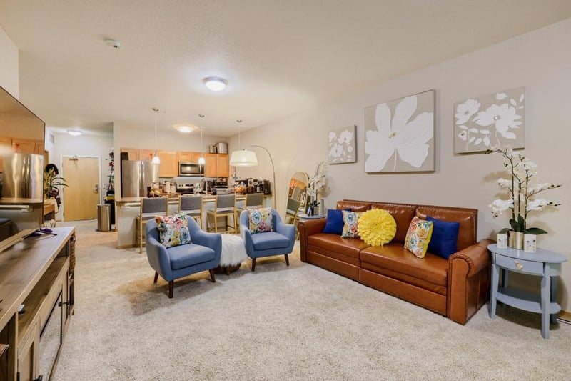 2850 Cedar Ave S #202, Minneapolis, MN 55407