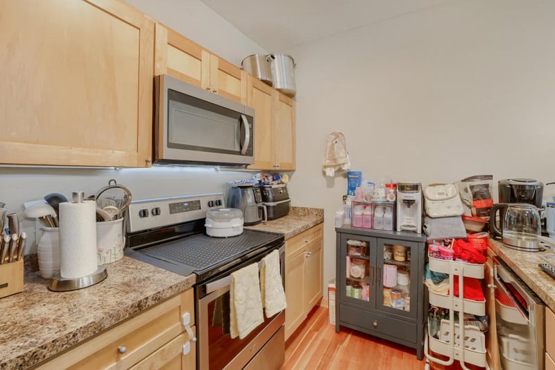 2850 Cedar Ave S #202, Minneapolis, MN 55407