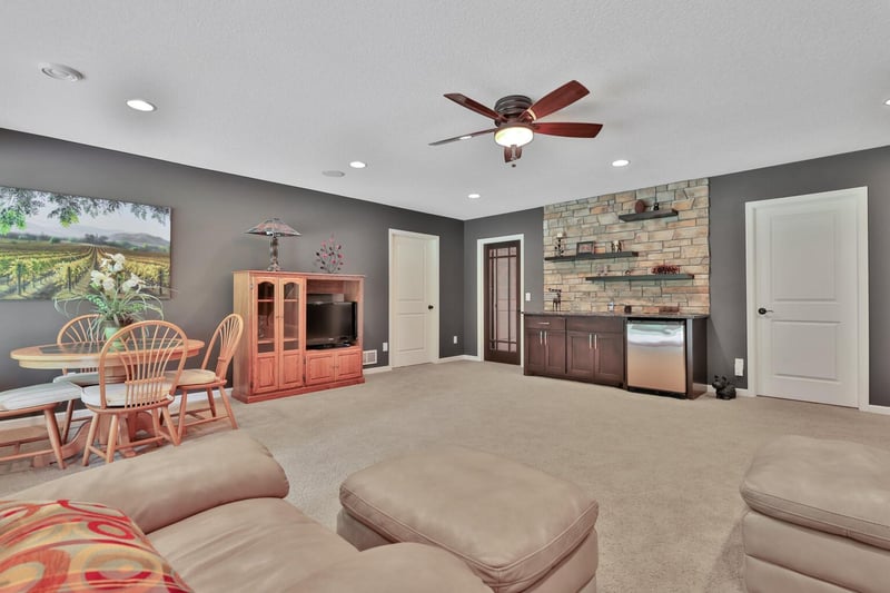 4057 148th Ln NE, Ham Lake, MN 55304