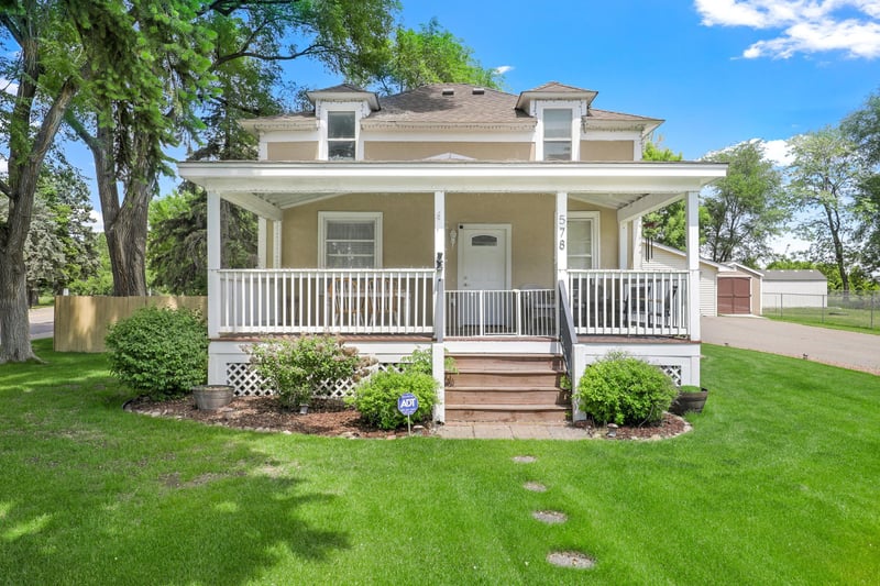 578 Tipton Ave NW, Elk River, MN 55330