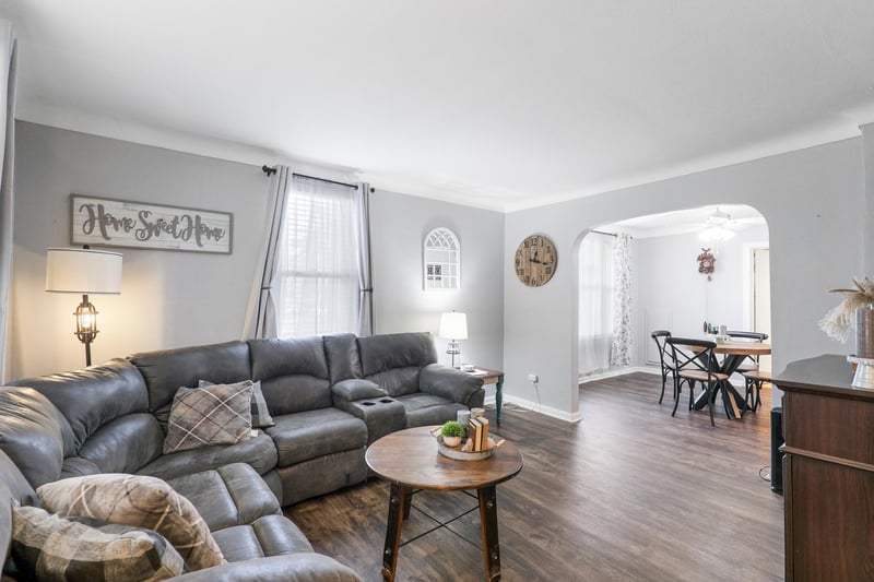 578 Tipton Ave NW, Elk River, MN 55330