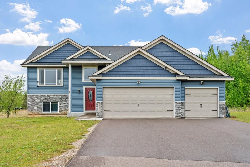 27966 123rd St NW, Zimmerman, MN 55398