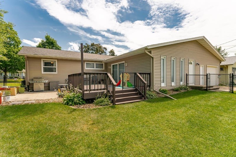 213 Division St NE, Chatfield, MN 55923